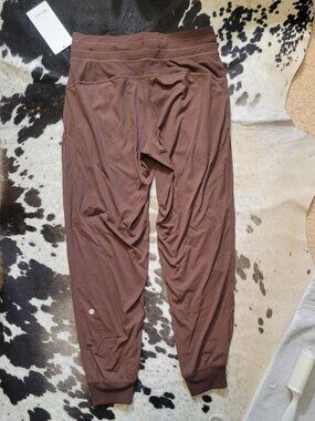 Lululemon dance studio jogger